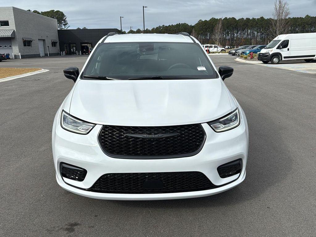new 2026 Chrysler Pacifica car, priced at $43,160