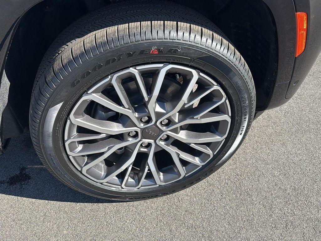 new 2026 Jeep Grand Cherokee L car, priced at $63,810