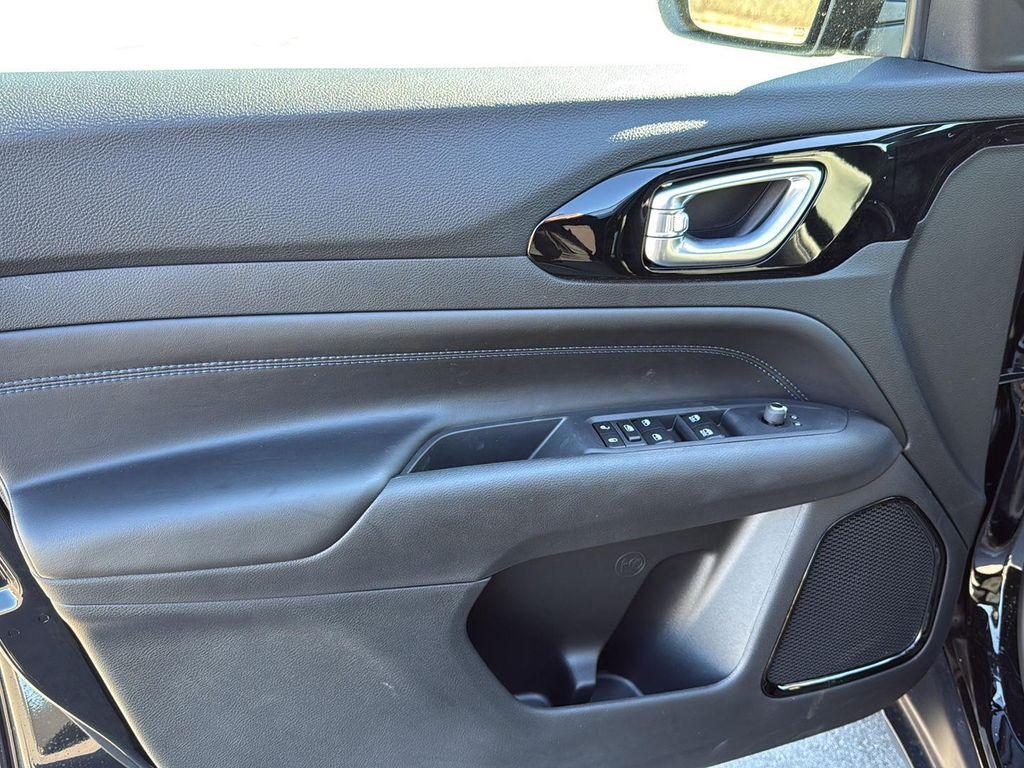 new 2026 Jeep Compass car, priced at $31,305