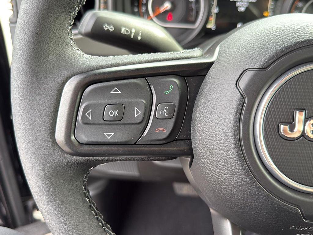 new 2025 Jeep Gladiator car, priced at $52,190