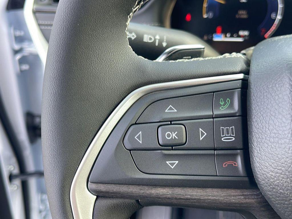 new 2026 Jeep Grand Cherokee car, priced at $48,135