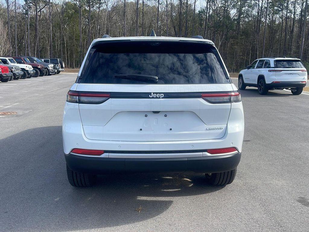 new 2026 Jeep Grand Cherokee car, priced at $48,135