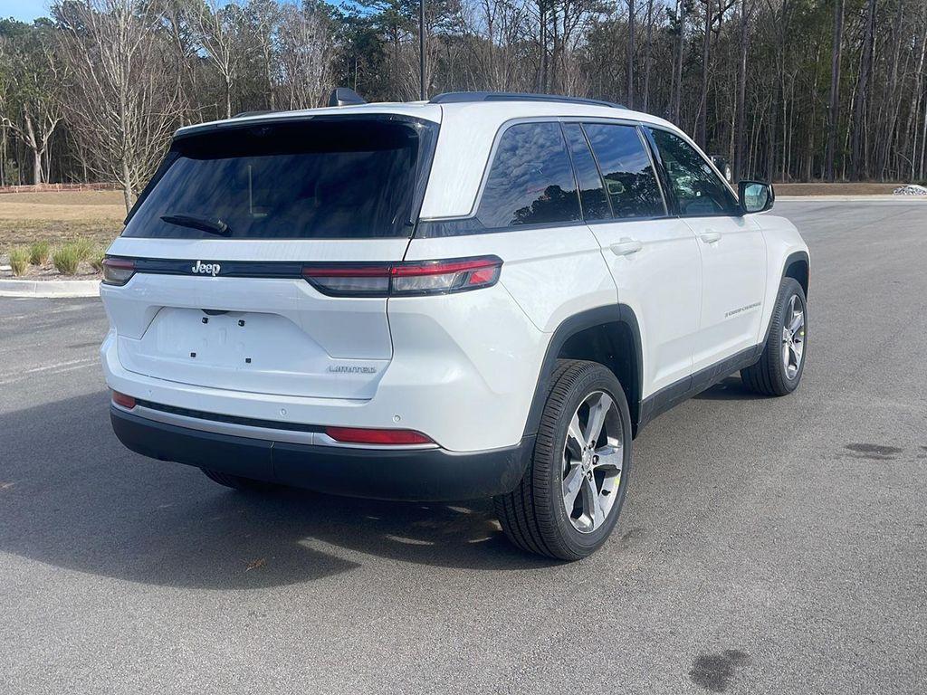 new 2026 Jeep Grand Cherokee car, priced at $48,135