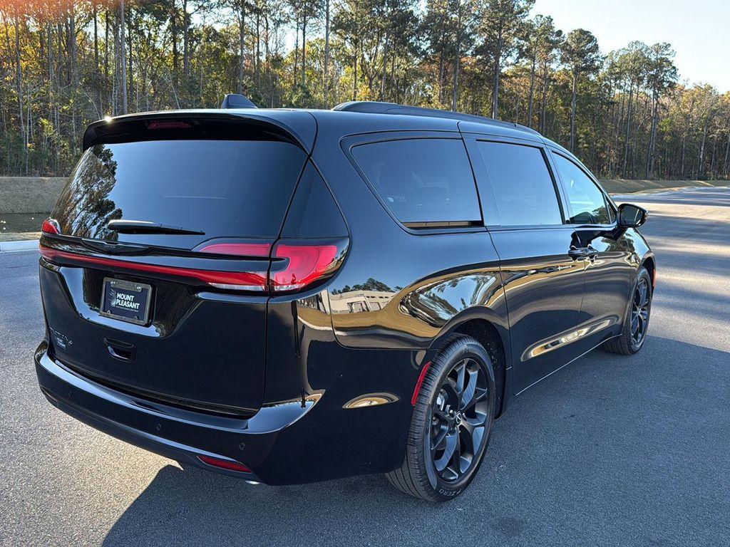 new 2026 Chrysler Pacifica car, priced at $46,155
