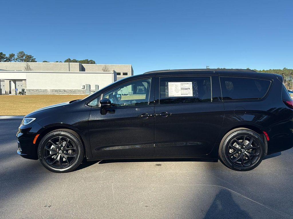 new 2026 Chrysler Pacifica car, priced at $46,155