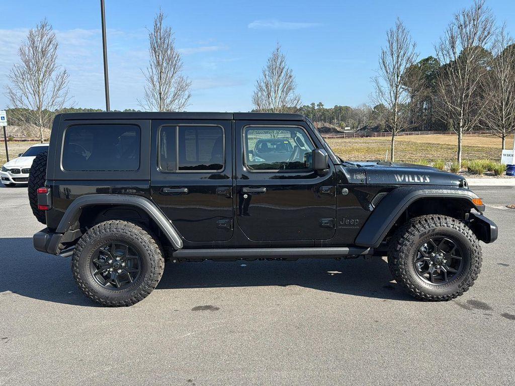 new 2025 Jeep Wrangler car, priced at $45,670