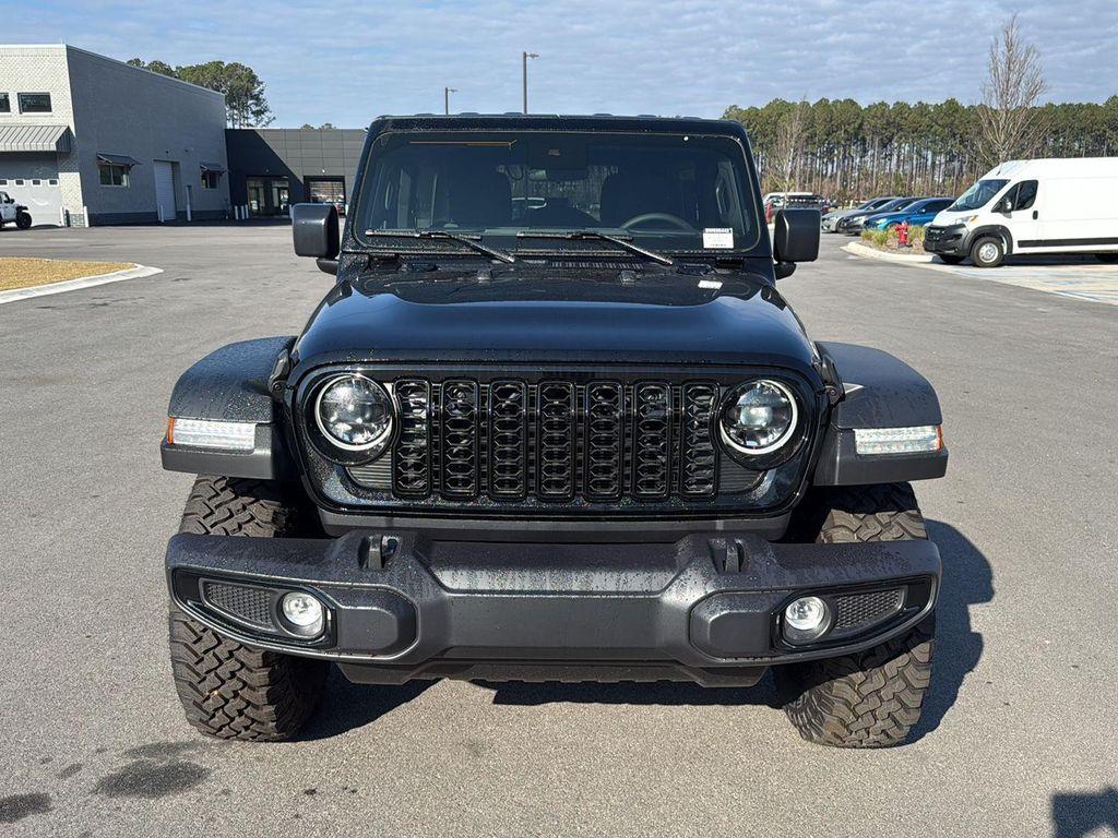new 2025 Jeep Wrangler car, priced at $45,670