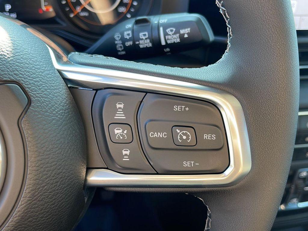 new 2025 Jeep Wrangler car, priced at $46,120