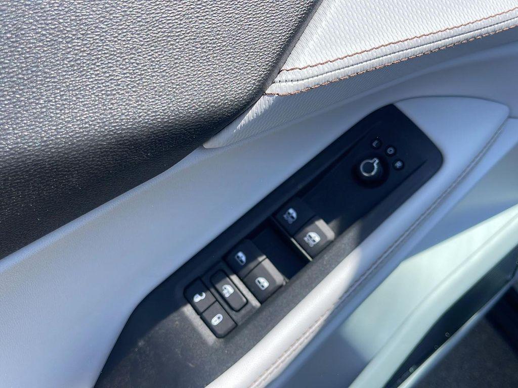 new 2026 Jeep Cherokee car, priced at $38,620