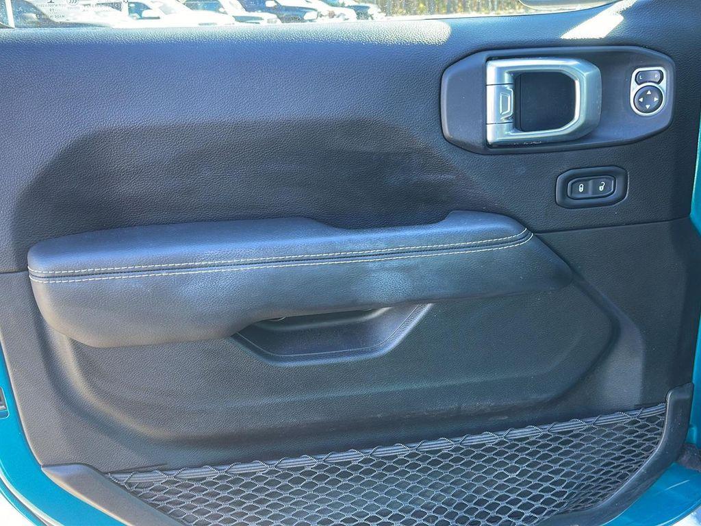 used 2019 Jeep Wrangler Unlimited car, priced at $27,338