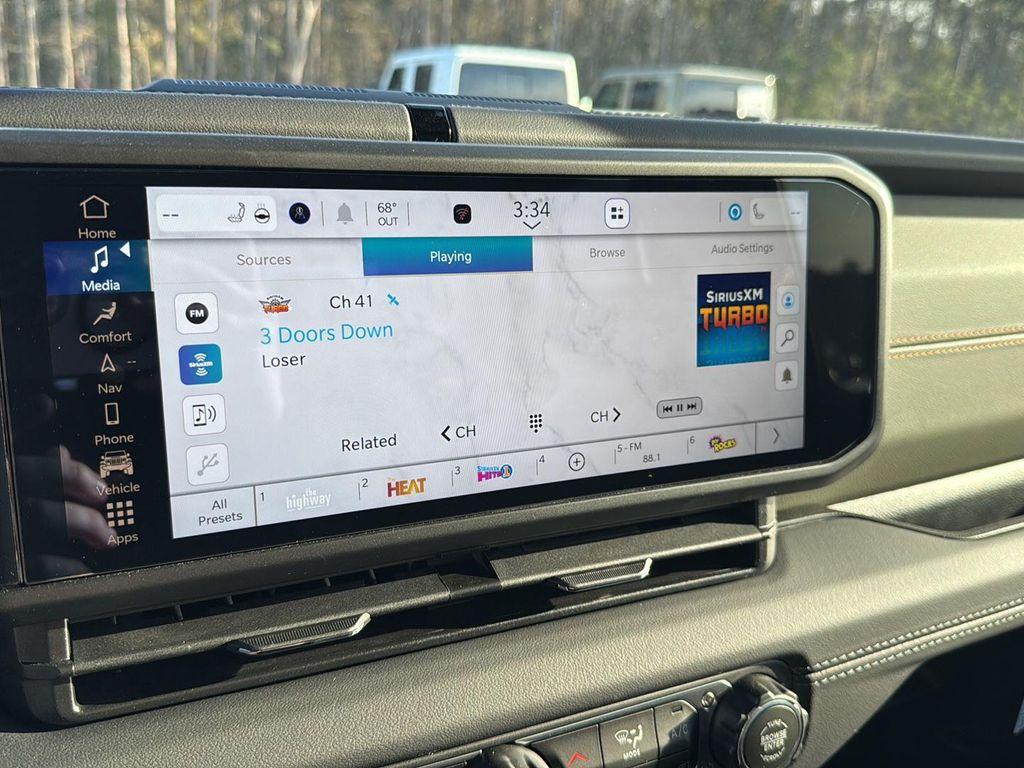 new 2025 Jeep Gladiator car, priced at $50,935