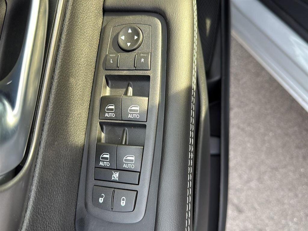 new 2026 Chrysler Pacifica car, priced at $42,740