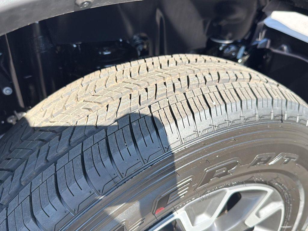 new 2026 Jeep Gladiator car, priced at $51,030