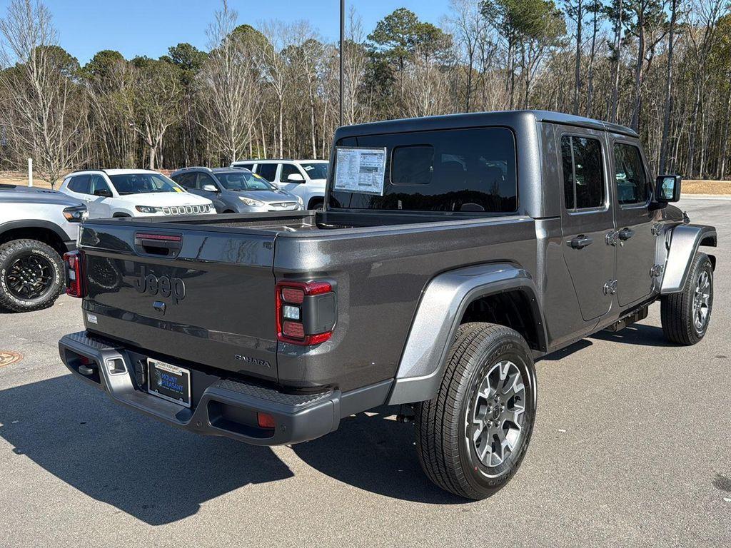 new 2026 Jeep Gladiator car, priced at $51,030