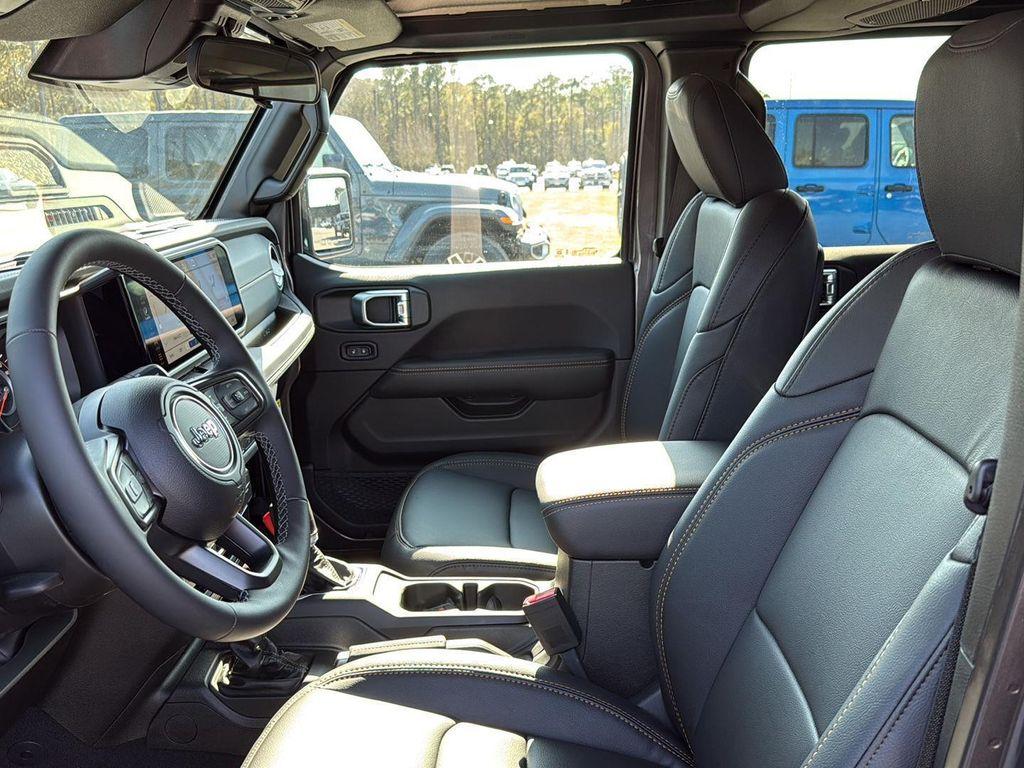 new 2026 Jeep Gladiator car, priced at $51,030