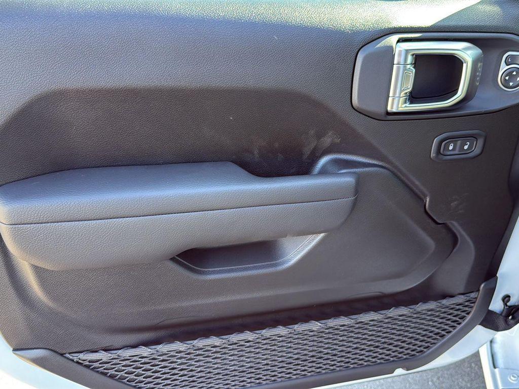 new 2026 Jeep Wrangler car, priced at $45,810