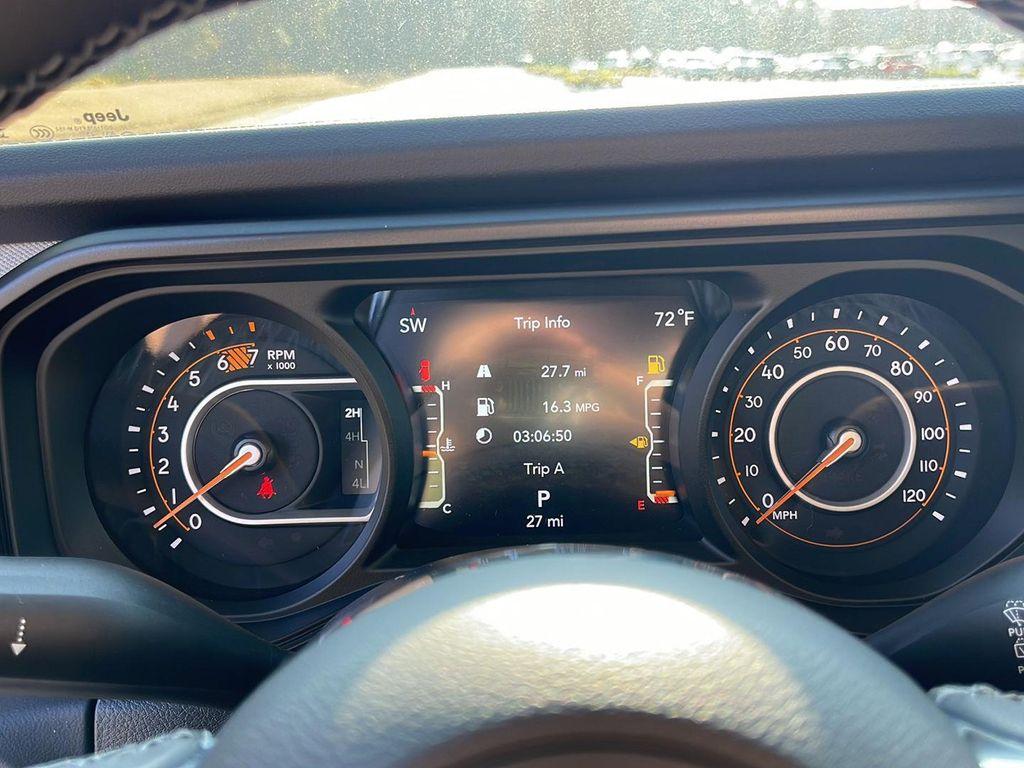 new 2025 Jeep Wrangler car, priced at $45,525