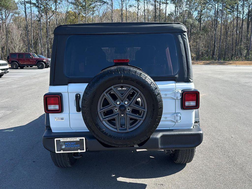 new 2026 Jeep Wrangler car, priced at $41,220