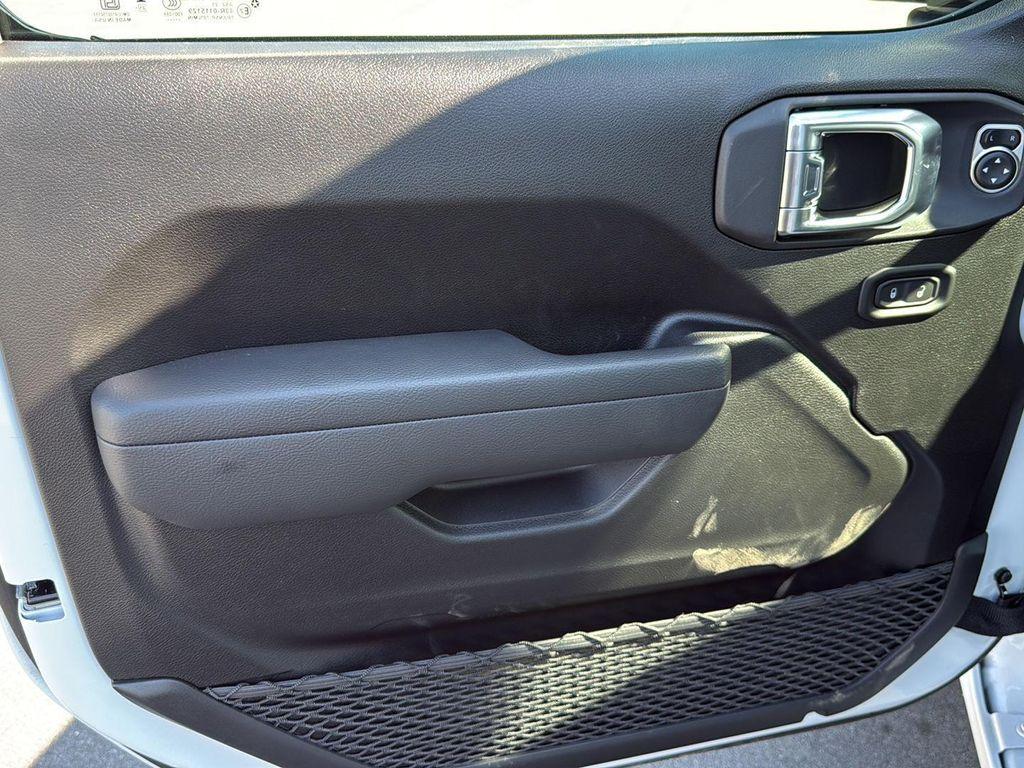 new 2026 Jeep Wrangler car, priced at $41,220