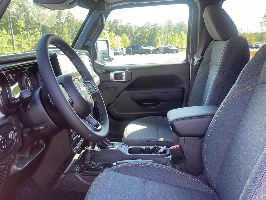 new 2026 Jeep Gladiator car, priced at $41,494