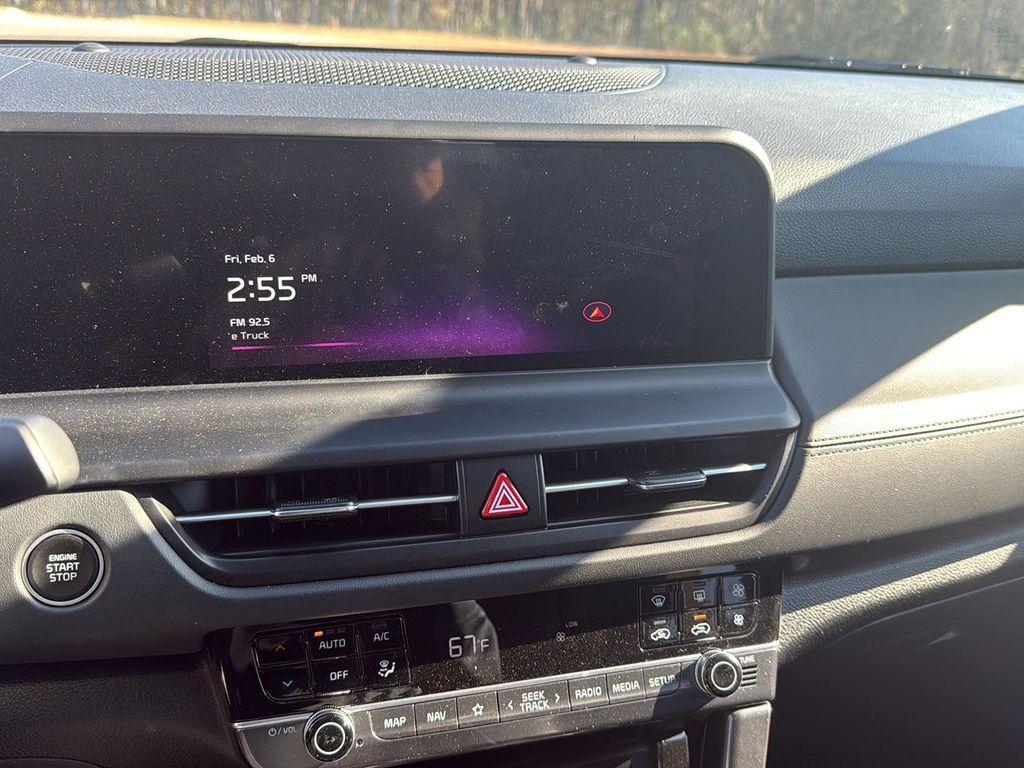 used 2025 Kia Seltos car, priced at $24,950