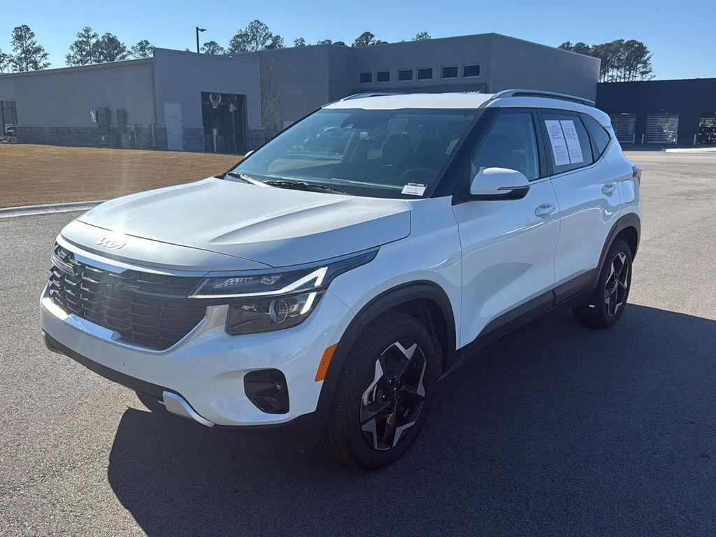 used 2025 Kia Seltos car, priced at $24,950