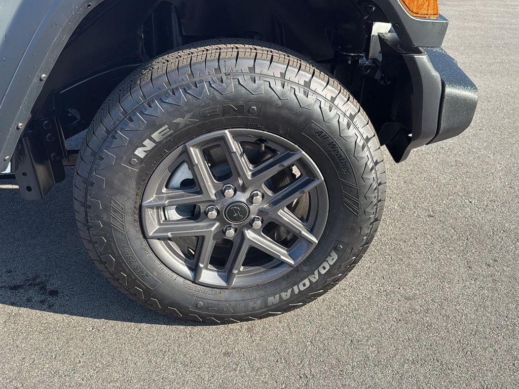 new 2025 Jeep Wrangler car, priced at $41,175