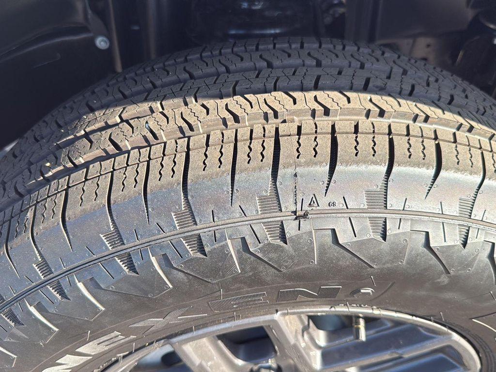 new 2025 Jeep Wrangler car, priced at $41,175