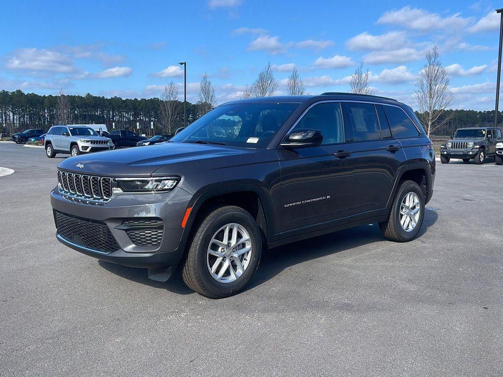 new 2025 Jeep Grand Cherokee car, priced at $32,625