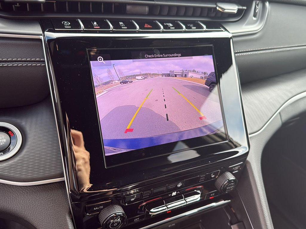 new 2025 Jeep Grand Cherokee L car, priced at $41,375