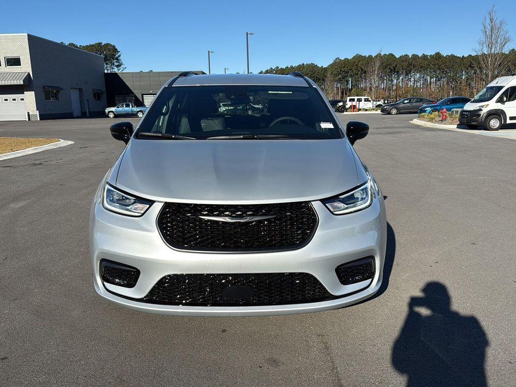 new 2026 Chrysler Pacifica car, priced at $43,655