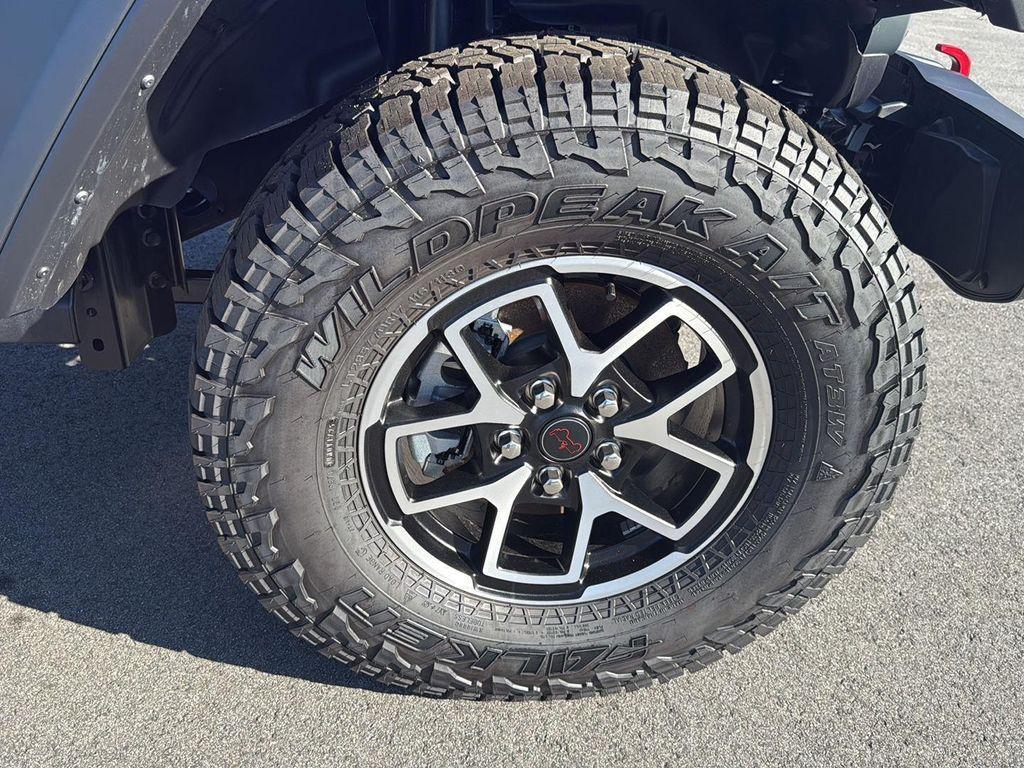 new 2025 Jeep Gladiator car, priced at $44,610