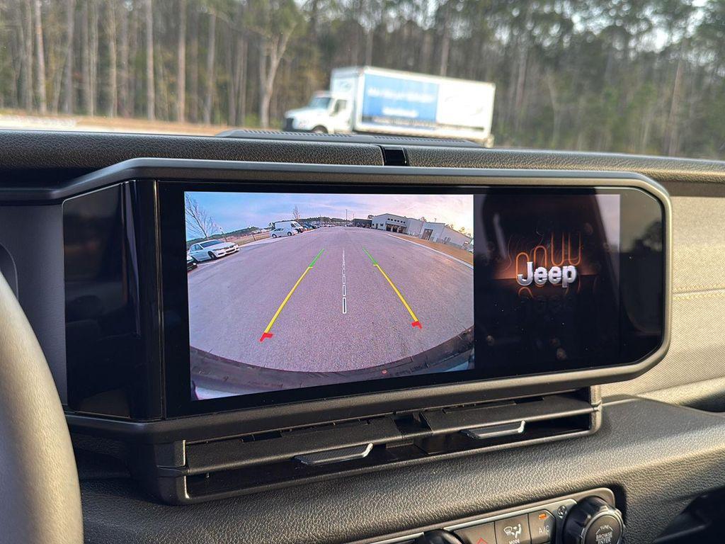 new 2025 Jeep Wrangler car, priced at $41,770