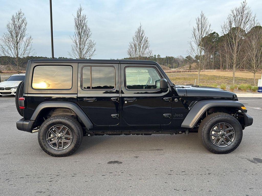 new 2025 Jeep Wrangler car, priced at $41,770