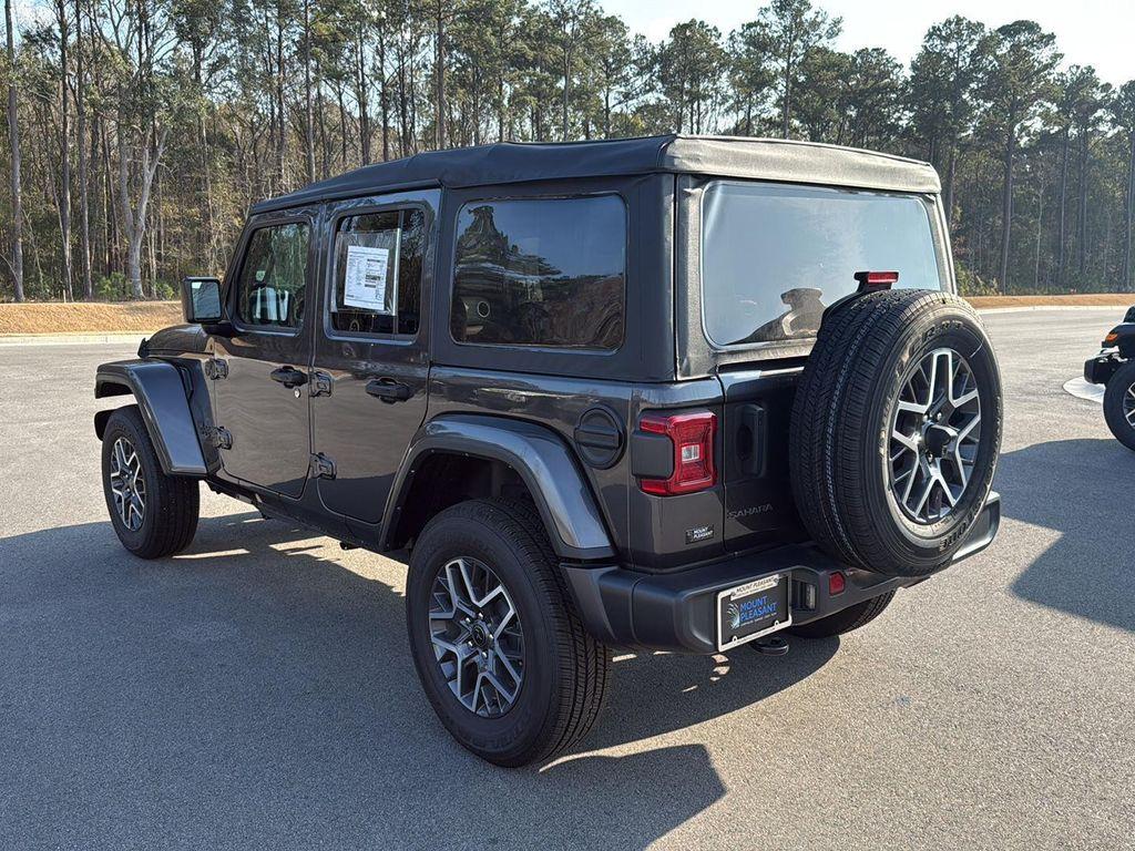 new 2025 Jeep Wrangler car, priced at $40,725