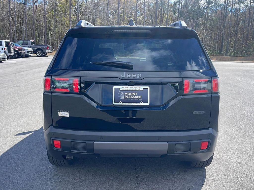 new 2026 Jeep Cherokee car, priced at $44,315