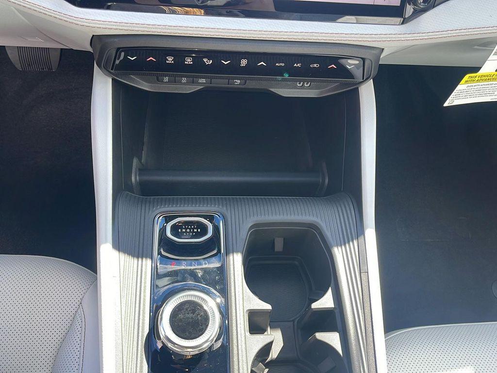 new 2026 Jeep Cherokee car, priced at $44,315