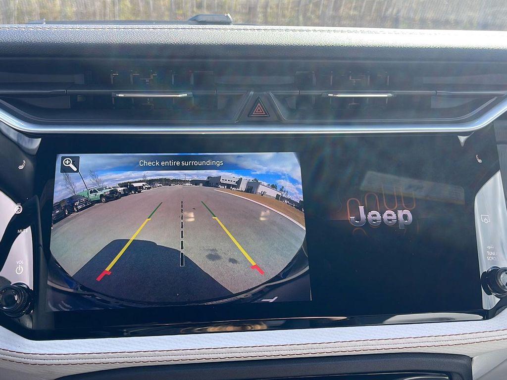 new 2026 Jeep Cherokee car, priced at $44,315