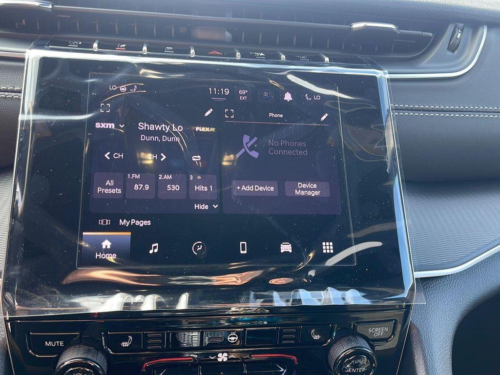 new 2025 Jeep Grand Cherokee L car, priced at $39,875