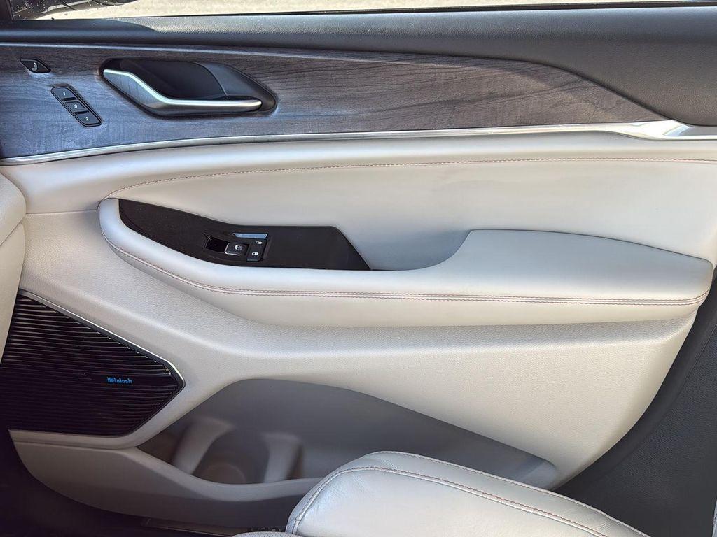 used 2022 Jeep Grand Cherokee car