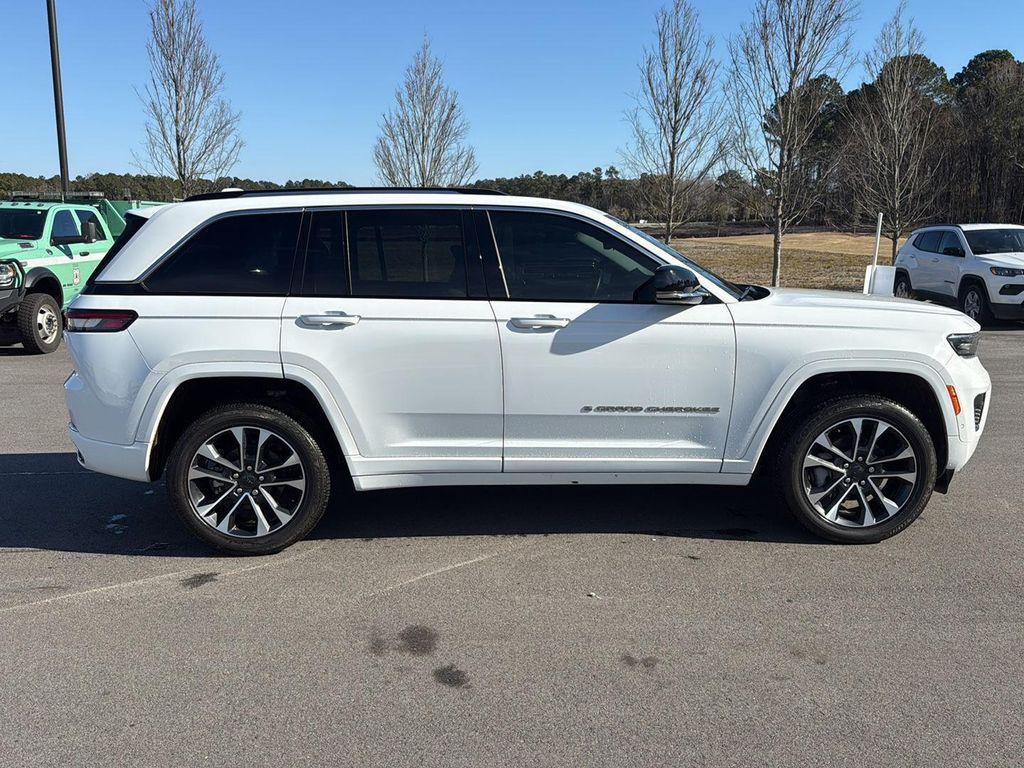 used 2022 Jeep Grand Cherokee car