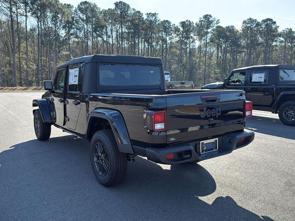 new 2025 Jeep Gladiator car, priced at $37,360