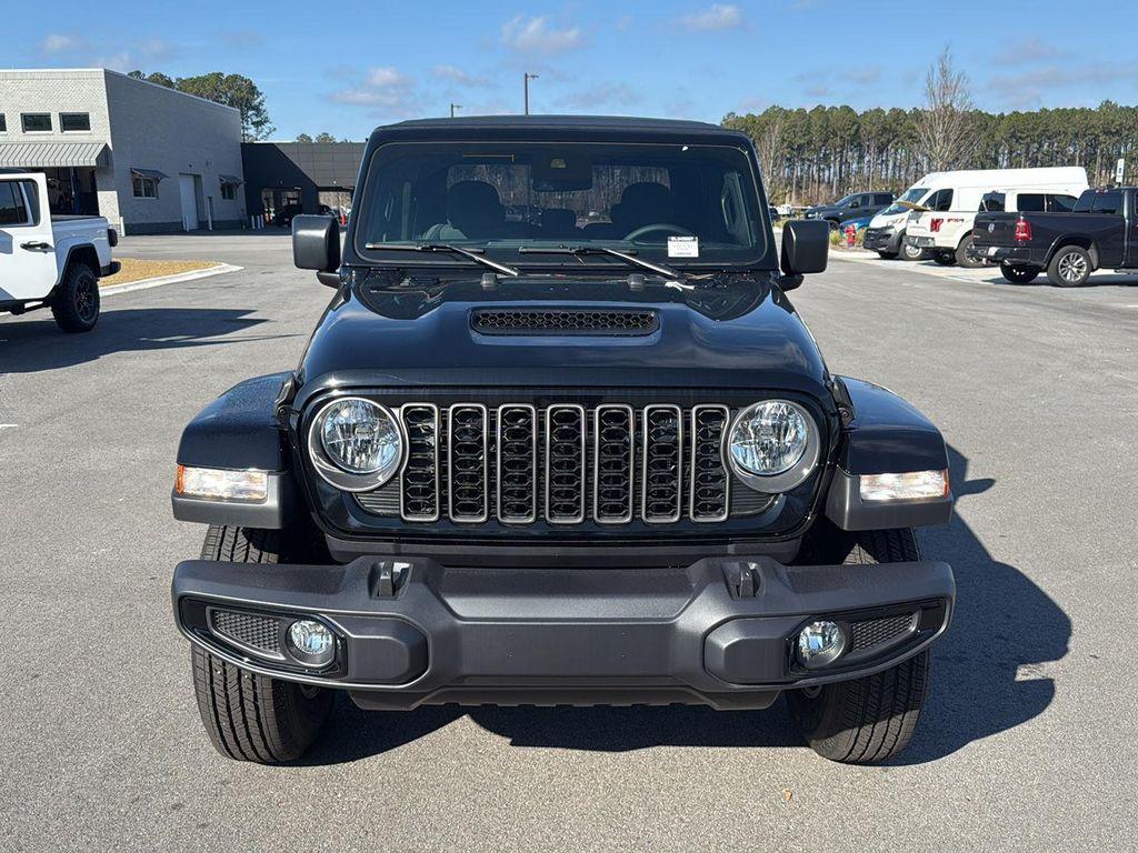 new 2025 Jeep Gladiator car, priced at $37,360
