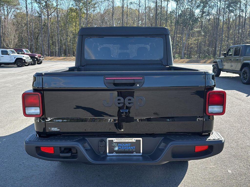 new 2025 Jeep Gladiator car, priced at $37,360