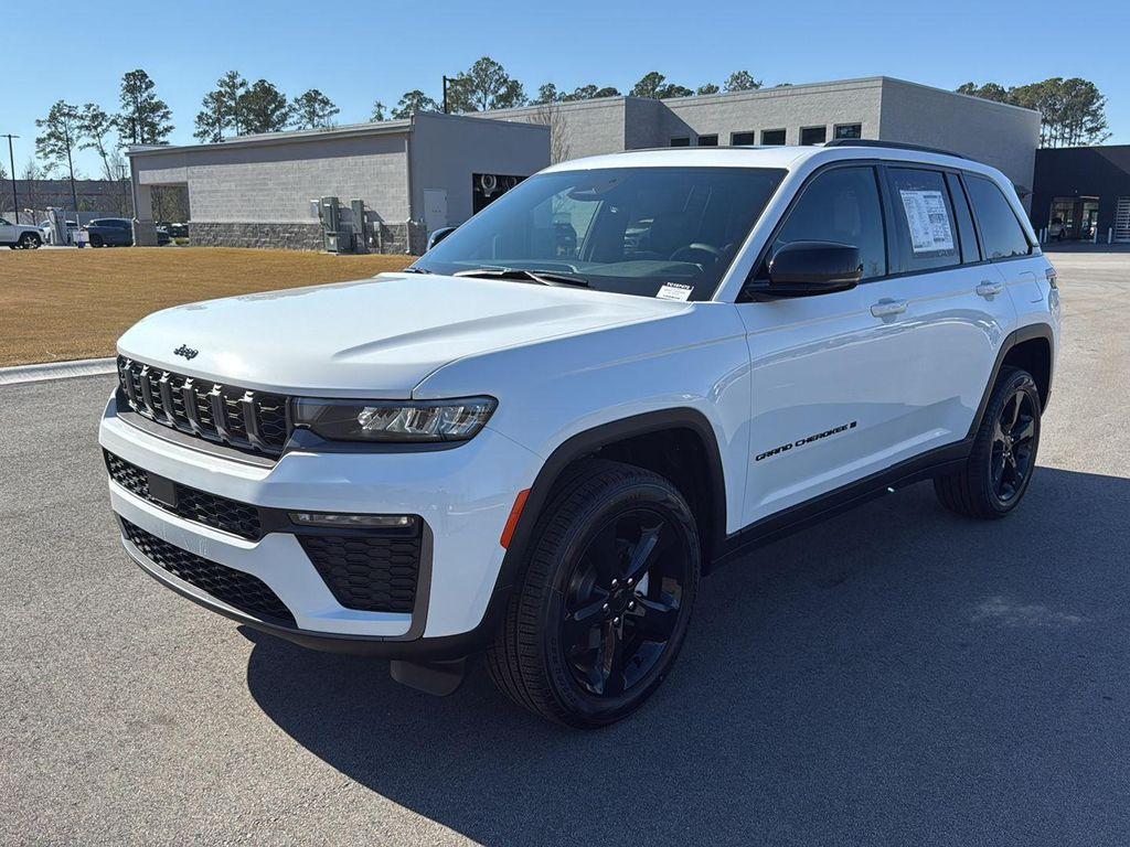 new 2026 Jeep Grand Cherokee car, priced at $46,210