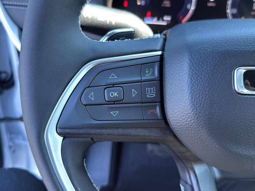 new 2026 Jeep Grand Cherokee car, priced at $46,210