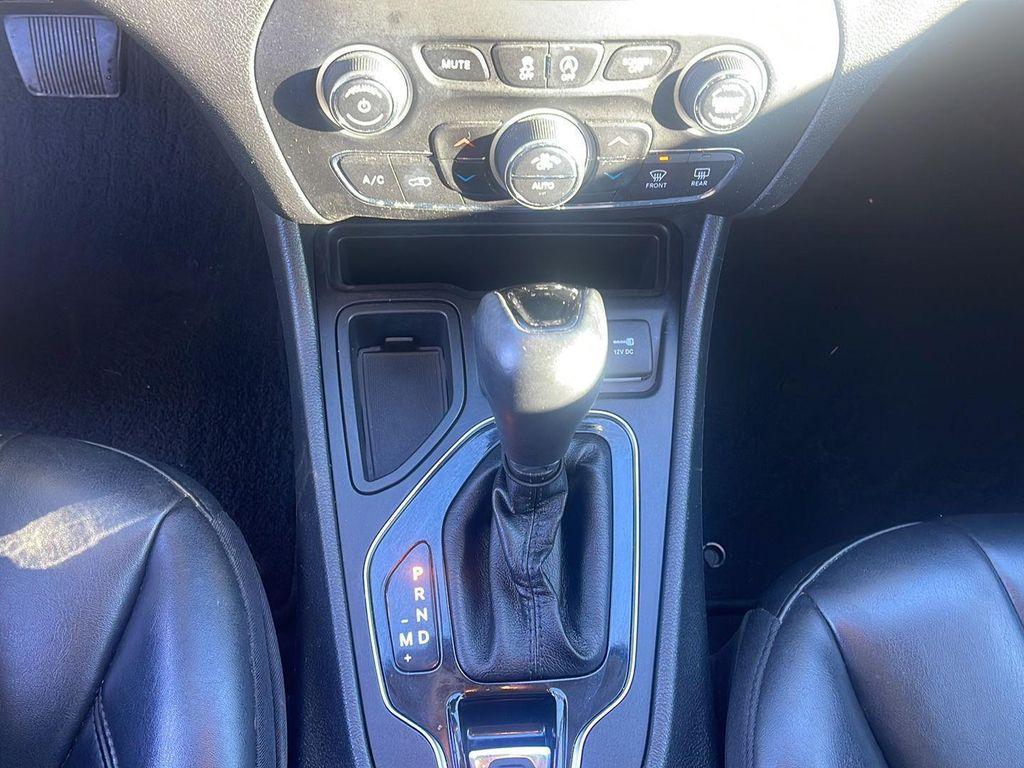 used 2020 Jeep Cherokee car, priced at $17,986