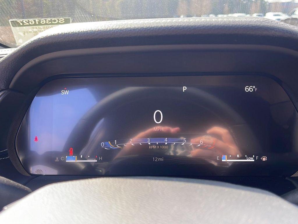 new 2025 Jeep Grand Cherokee car, priced at $39,970