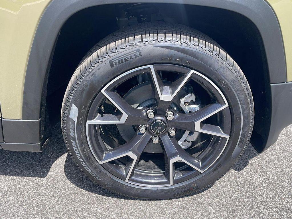 new 2026 Jeep Cherokee car, priced at $38,413