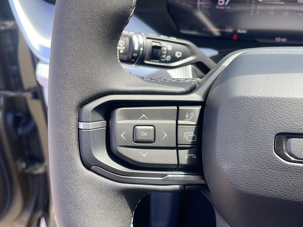 new 2026 Jeep Cherokee car, priced at $38,413